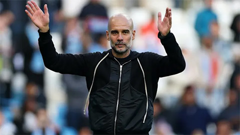 Pep Guardiola trở về với bóng đá thuần túy