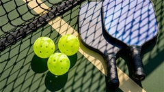 Tranh cãi pickleball: Đánh bóng vào vùng 'nhạy cảm' có bị coi là quấy rối?
