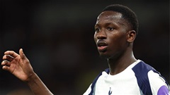 HLV Thomas Frank xác nhận tiền vệ Tottenham dính chấn thương trước trận gặp Wolves