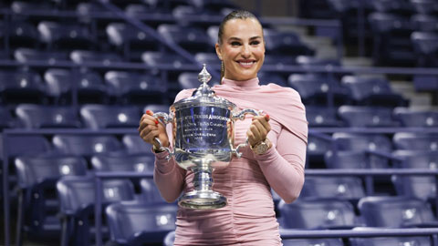 Aryna Sabalenka khoe vóc dáng 'đỉnh cao' trong bộ váy ôm sát