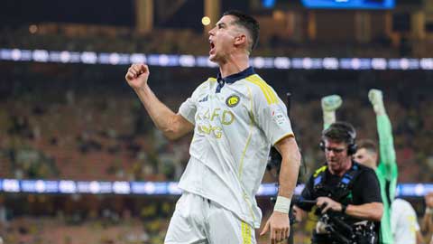VIDEO: Chiêm ngưỡng Ronaldo đánh đầu cực nhanh vào lưới Al Ittihad