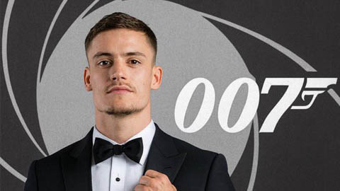 Florian Wirtz vào vai 'điệp viên 007' ở Liverpool