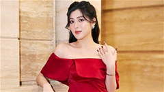 Cận cảnh nhan sắc xinh đẹp của bạn gái hơn Đình Bắc 6 tuổi