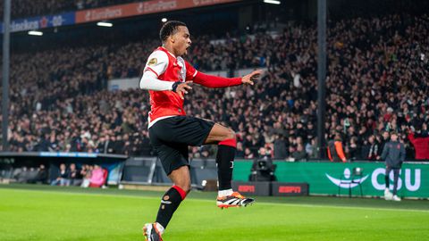 Arsenal định 'hoa thơm đánh cả cụm'