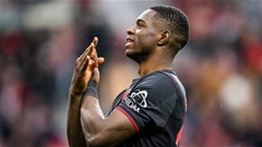 Leverkusen bay cao khó tin sau khi sa thải Ten Hag