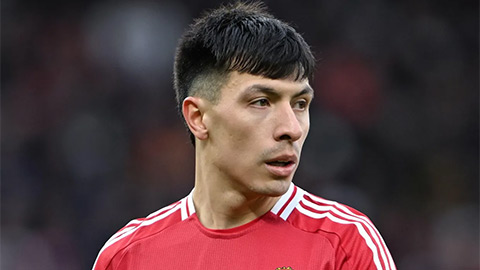 Lisandro Martinez sắp trở lại