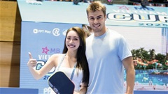 Vợ Chi Bảo rạng rỡ bên huyền thoại pickleball Ben Johns
