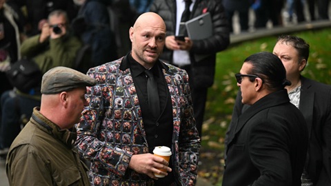 Tyson Fury gây tranh cãi ở đám tang huyền thoại Ricky Hatton