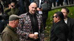 Tyson Fury gây tranh cãi ở đám tang huyền thoại Ricky Hatton
