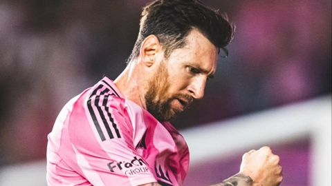 Messi ghi 2 bàn và kiến tạo 1 bàn, Inter Miami áp sát ngôi Á quân