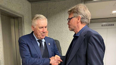 Ông Troussier gặp gỡ HLV Ancelotti 