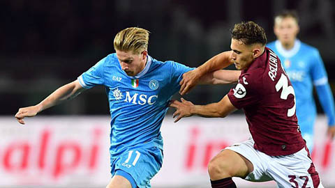 Napoli thua sốc khi vắng Hojlund và McTominay, Atletico và Inter có 3 điểm