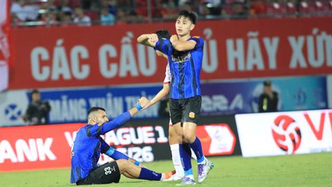 Gia Bảo của bầu Đức, hay câu chuyện ‘Hạc vừa bay vừa hoảng thốt’