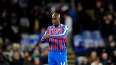 Crystal Palace thua sốc CLB chỉ có giá trị ngang Nam Định 