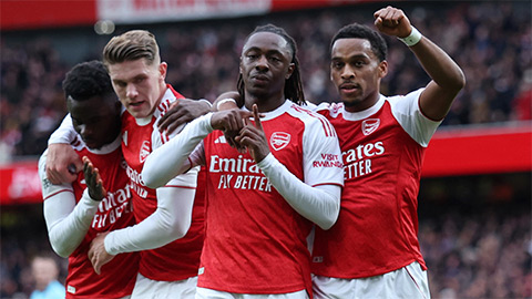 Trực tiếp Arsenal 1-0 Crystal Palace: Xà ngang từ chối bàn của Pháo thủ