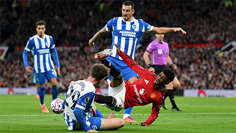 Fan MU phẫn nộ dù đội nhà thắng Brighton