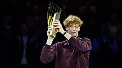 Jannik Sinner vượt qua Zverev để tái chiếm ngôi vương Vienna