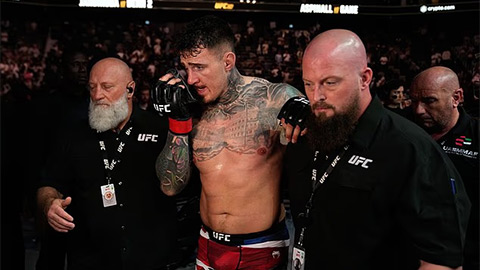 Bê bối ở trận tranh đai UFC hạng nặng