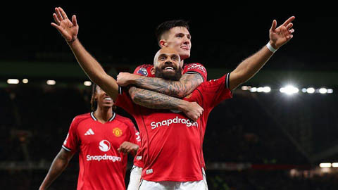 Wayne Rooney chỉ mặt tân binh hay nhất MU