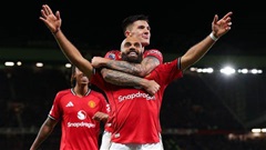 Wayne Rooney chỉ mặt tân binh hay nhất MU