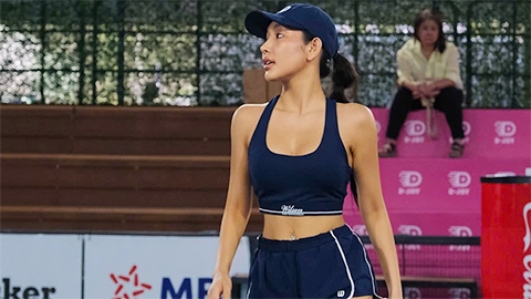 Hotgirl Huyền Berry vô địch giải pickleball toàn KOL, dáng đỉnh miễn chê