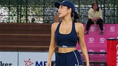 Hotgirl Huyền Berry vô địch giải pickleball toàn KOL, dáng đỉnh miễn chê