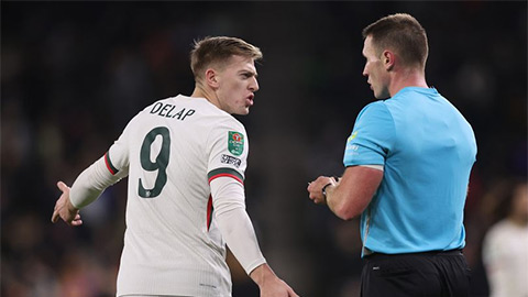 Màn tái xuất 'đi vào lòng đất' của Liam Delap