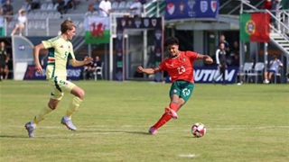 Xem bàn thắng đầu tiên của con trai Ronaldo cho U16 Bồ Đào Nha