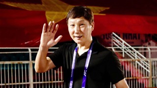 HLV Kim Sang Sik nói thẳng thói quen xấu của cầu thủ Việt Nam