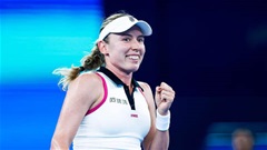 Mỹ nhân tennis Ekaterina Alexandrova  ngồi khán đài cổ vũ cũng kiếm tiền tỷ