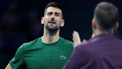 Vì sao Novak Djokovic bật khóc?