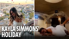 Mỹ nhân bóng chuyền Kayla Simmons khỏa thân khiến fan choáng váng