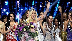 Cựu sao Real Madrid hóa giám khảo Hoa hậu Hoàn vũ