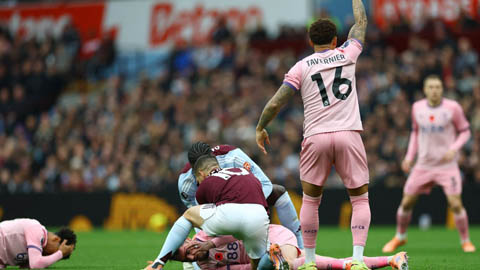 Va chạm kinh hoàng diễn ra ở Ngoại hạng Anh