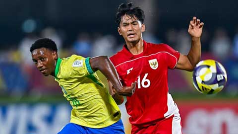 Liverpool tính nổ ‘bom tấn’ 17 tuổi khiến châu Âu phát sốt