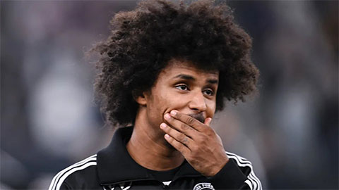 Sao trẻ Dortmund, Karim Adeyemi, lĩnh án phạt lịch sử vì tàng trữ vũ khí trái phép