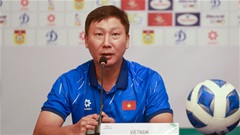 HLV Kim Sang Sik hy vọng Việt Nam đánh bại Lào và Xuân Son sẽ ghi bàn