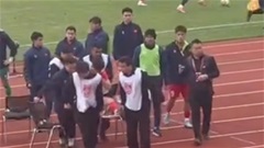 Văn Trường có thể bị chấn thương dây chằng