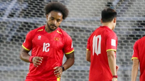 Xuân Son dự bị, HLV Kim Sang Sik nói không với thử nghiệm trước ĐT Lào