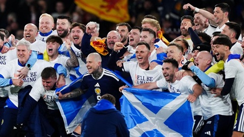 Những 'gã điên' Scotland tới World Cup 2026 theo cách phi thường
