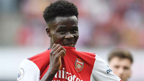 Bukayo Saka sắp ký giao kèo 'khủng' với Arsenal