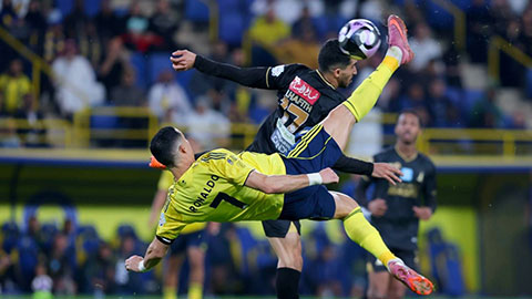 VIDEO Ronaldo tung móc đẹp mắt, lập siêu phẩm tại Saudi Pro League