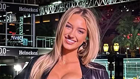 Ring girl Sydney Thomas gây bão tại Las Vegas GP với outfit da táo bạo