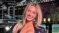 Ring girl Sydney Thomas gây bão tại Las Vegas GP với outfit da táo bạo