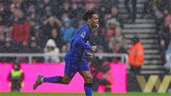 Tyler Adams lập siêu phẩm sút xa