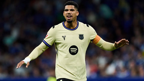 Ronald Araujo xin Barca nghỉ vô thời hạn giữa mùa giải