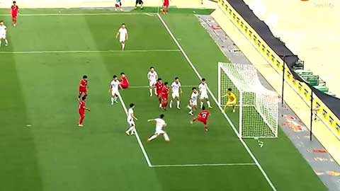 VIDEO Douangvilay đệm bóng cận thành gỡ hòa (Trực tiếp: U22 Việt Nam 1-1 U22 Lào)
