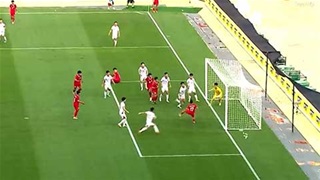 VIDEO Douangvilay đệm bóng cận thành gỡ hòa (Trực tiếp: U22 Việt Nam 1-1 U22 Lào)