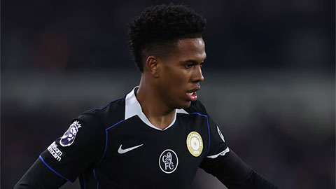 HLV Maresca giải thích lý do bất ngờ thay Estevao ở trận Chelsea thua Leeds