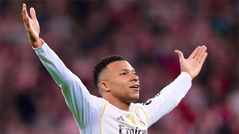 Kylian Mbappe lập hàng loạt kỷ lục sánh ngang Ronaldo